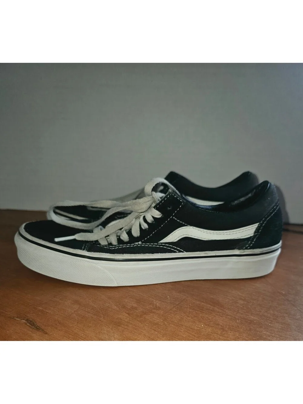 Vans old Skool black check, mens size 7, womens size 8.5